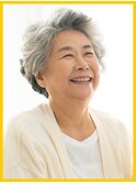 ７０代・８０代のグレイヘアパーマ白髪をいかす明るめの白髪染め