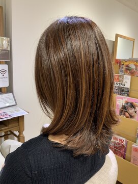 ユーネリー(U-NERY) ミディアムスタイル