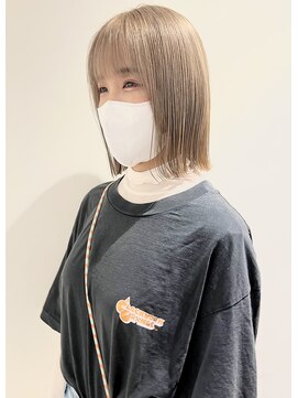 ラミエバイメルト 下北沢(lamie by melt) 【村上慶登】ミルクティーグレージュ ブリーチカラー ボブ 20代