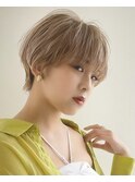 ハイトーン×抜け感ショート