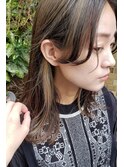インナーカラー イヤリングカラー 外ハネ ミディアム ロブ