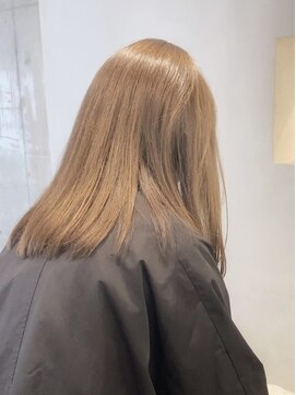 ウェイズトウキョウ 新宿店(Ways TOKYO) 明るめくすみベージュ