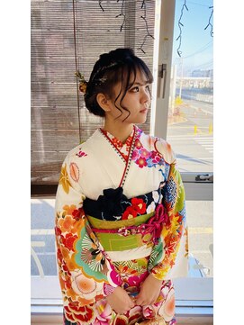 ラグーンヘアー(Lagoon hair) 成人式シニヨンヘアセット着付け♪