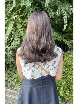 カノイ(KANOI) ハイライトで魅せる◎大人可愛い上品グレージュ