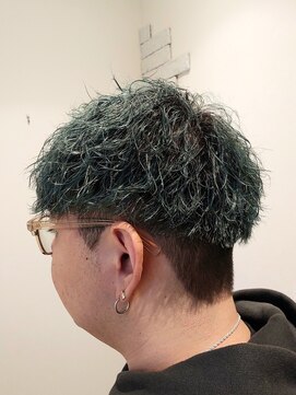 ジジ(JiJI) ハイトーンツイストパーマ