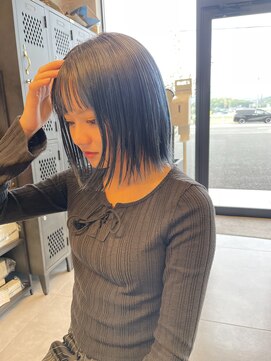 アチーブリス(achieve Liss) ニュアンス感◎ブルーハイライトカラー ボブヘア