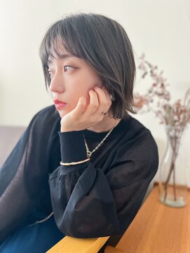 カフカ(Kafka) Sleek & Short