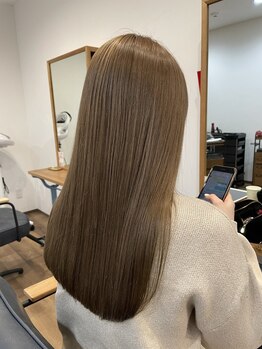 ベイビー(Baby)の写真/【旬カラー&髪質改善でツヤ髪に☆】ダメージレス透明感×最旬カラーで思い通りのStyleに◎[天神/ベージュ]