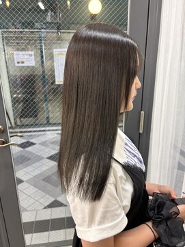 ココロ(COKORO) 酸性縮毛矯正 × Olive greige