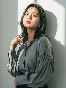 ロア(Loah) エメラルドレイヤーボブ