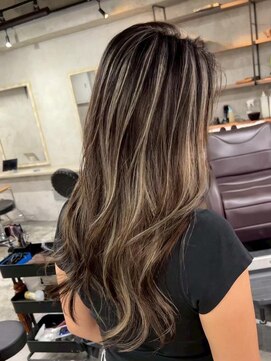 アポロ 横浜駅店(apollo) バレイヤージュ/シャドールーツ/ブリーチカラー/レイヤーカット