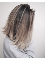 トーク 伊丹本店(TAL'KE)&nbsp;TAL'KE/ホワイトベージュ×バレイヤージュ3Dカラー_212