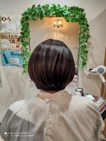 カラクリビショウ(Kara-Kuri Bisho)&nbsp;サラサラショートヘア