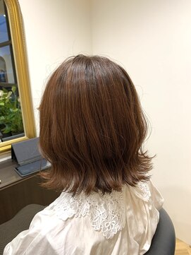 アゲート(agete) 外ハネボブ/オレンジベージュ