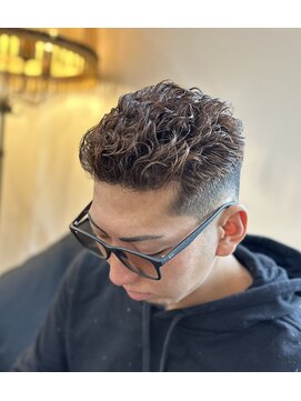 エイトハンズ(EIGHT HANDS) MENSパーマ