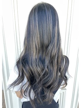 シャルティア(SHALLTIA) ロングハイライト【山口市美容室】【山口市ハイトーン】