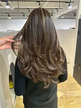 メリー オオサカ(Merly Osaka) バタフライレイヤーカット