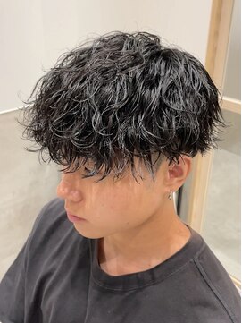 リ メイロ(Re.Meiro) 波巻きスパイラルマッシュ【メンズ/パーマ/眉毛/沖縄市/美里】