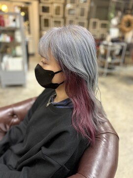 コニ(Coni) シルバー×インナーピンク