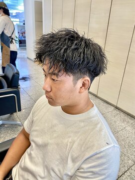 ギブ 豊田市駅店(GIVE) ツイストスパイラルパーマアップバングショート刈り上げ