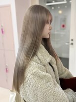 アール 横浜(R) 【MOMO】ブリーチ2回ハイトーンベージュ/ミルクティー