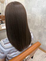 イル(iru) アッシュグレージュ/BYKARTEトリートメント