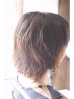 オーバーキャプテンネイキッド(OVER CAPTAIN NAKED)&nbsp;パーマを活かした前下がりショートボブ