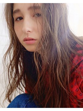 アントミ(...and tomi) イルミナ アッシュベージュ