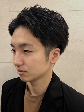 グレイスフル バーバープラチナム 六本木店(Graceful Barber platinum) ツーブロショートレイヤーアップバング<理容室>