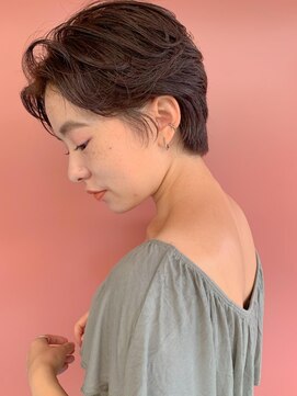 ナル(nalu.) センターパート / ハンサムショート