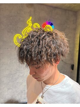 スパークスヘア(Sparks hair) 王道すぎるからこそメンズ全員やった方がいいパーマ
