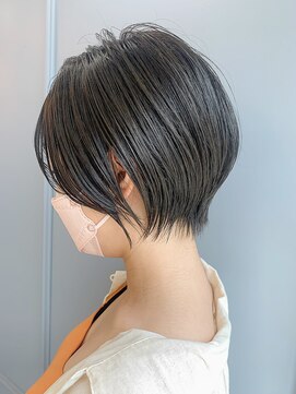 トッカ ヘアアンドトリートメント 難波店 20代30代大人可愛い前下がりショートボブ/丸みショート/前髪