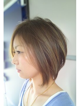 ヘアースタジオ ジェイワン(hair studio J ONE) 20代30代40代50代前下がり　くびれショートボブ