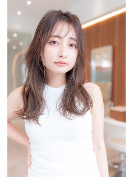 メゾンバイハバナ(maison by HAVANA) 20代30代大人かわいい斜めバングデザインカラーシルキーベージュ