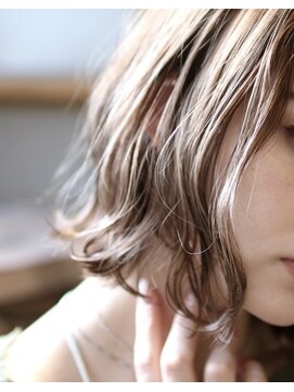 マイロ(MYRO) 【MYRO】透明感のあるミルクティーラテカラー