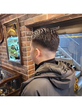 バレス 田町(BALES) <理容室>[メンズ/床屋/シェービング/ヘッドスパ/田町/芝浦]