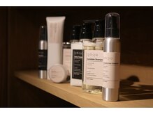【こだわりのスタイリング剤】使い心地、香りにもこだわったオリジナルブランドのラインアップを揃えました