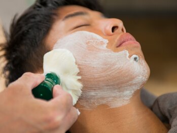 オルヘア(OLU HAIR)の写真/【カットコース(シャンプー/シェービング/セット込)¥5500】自分ではうまくいかないお手入れもプロにお任せ