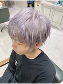 ホワイトシルバーグレージュカラー　グレージュブリーチデザイン