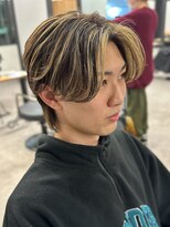ハイライトセンターパートメッシュダブルカラーツーブロック