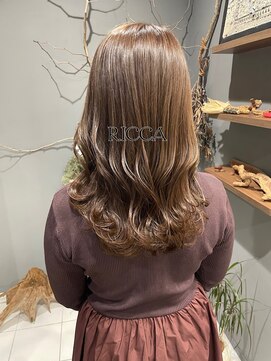 リッカ(RICCA) 艶感引き立つオリーブブラウンカラー