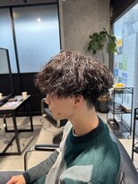 スタッド 松戸(stud. Men‘s)&nbsp;ラフに決まる縦落ちパーマ