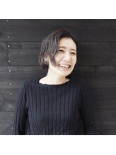 スリー(three) 関 郁子