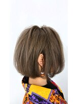 ブリス(VLISS)&nbsp;グレージュナチュラルショート