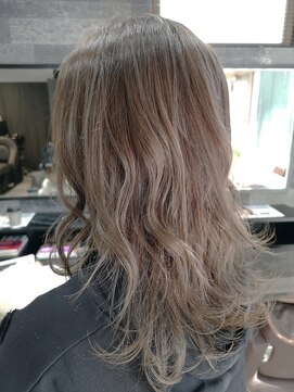 サード プレイス(Third Place) 外国人風カラー！