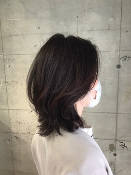 オッソ(OSSO) ベージュロブ_ローライトスリークボブ厚めバング