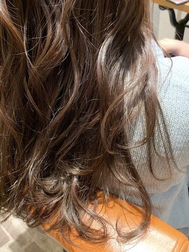 ムーン(moon) #縮毛矯正#ストレート#ミニウルフ#テラコッタ#くすみブルー