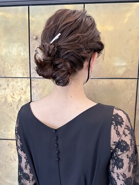 パークレーン アイス イヴェン(park lane ICI yeven) ヘアセット◎大人可愛いツインシニヨン