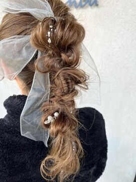 シュシュ (chouchou) ポニーアレンジ