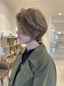 マージュ ギンザ(marju GINZA) 白髪ぼかしハイライト　シフォンショート